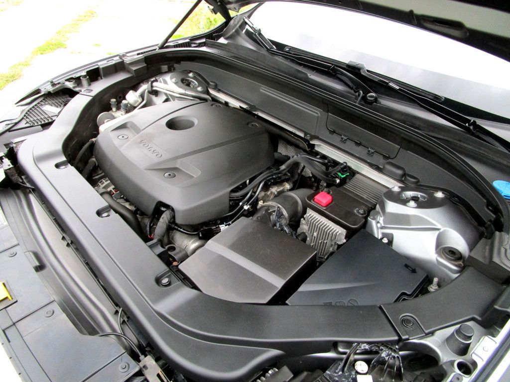 2020 Volvo XC60 T5 AWD Momentum - 23084123 - 39