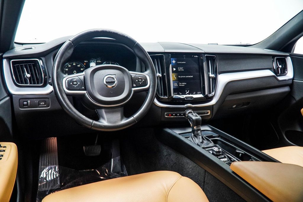 Volvo XC60 photo 16