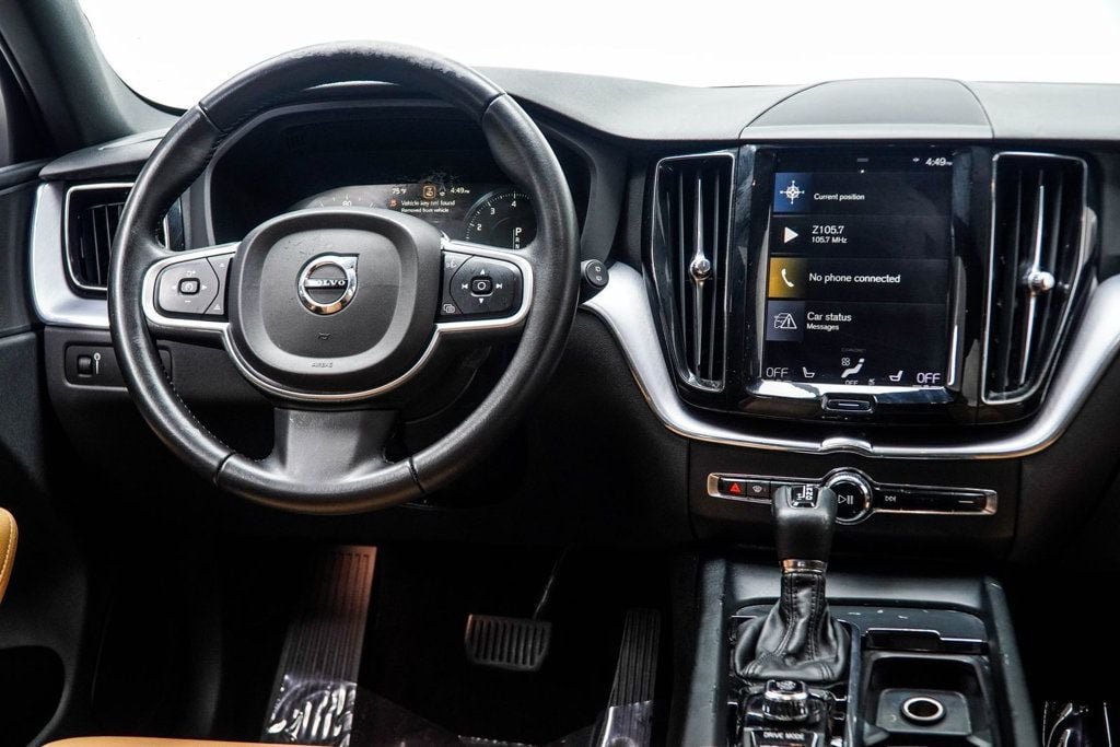 Volvo XC60 photo 17