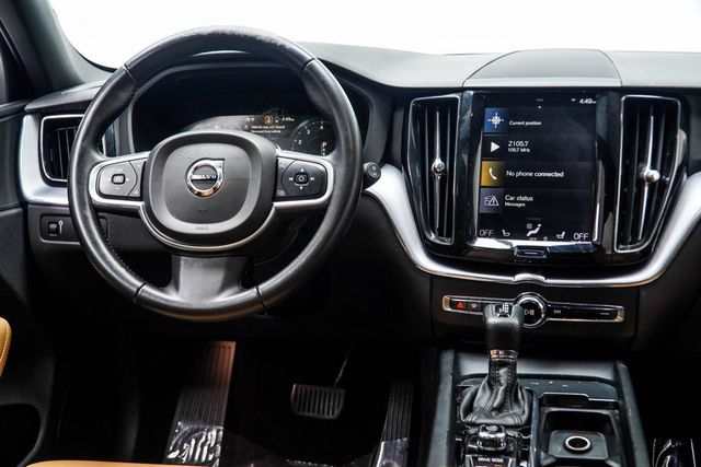 2020 Volvo XC60 T5 AWD Momentum - 23040661 - 16