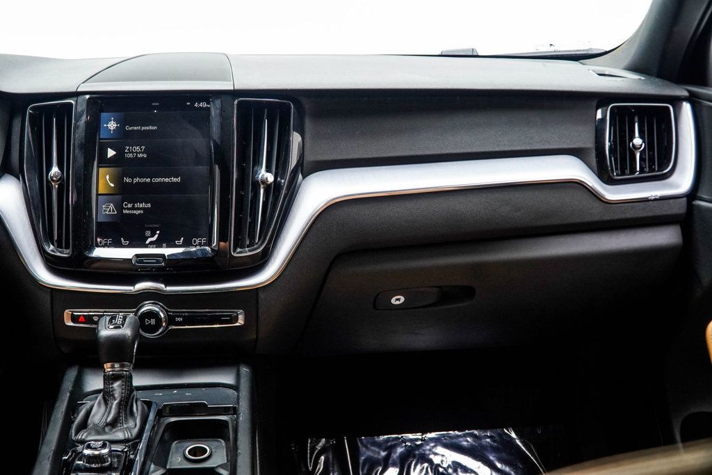 Volvo XC60 photo 18
