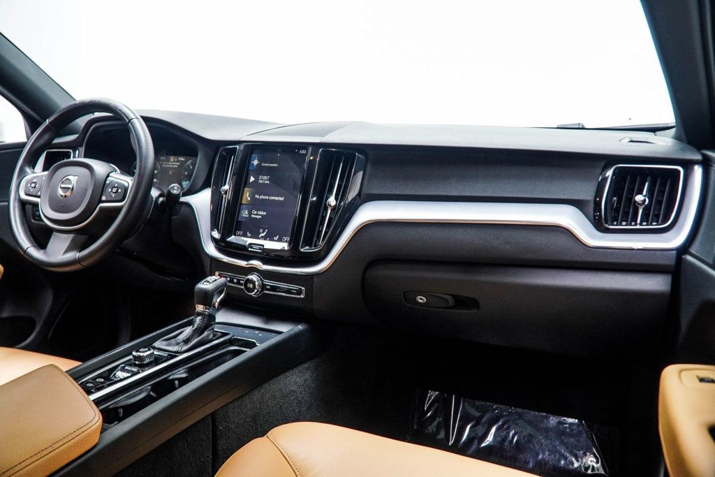 Volvo XC60 photo 19