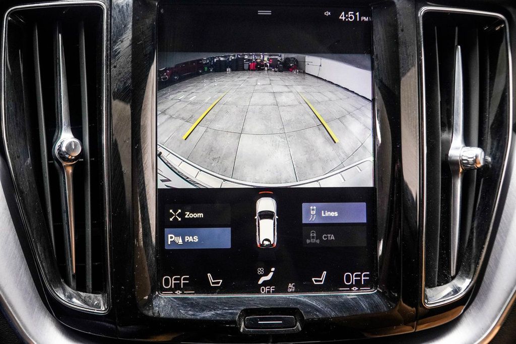 Volvo XC60 photo 24