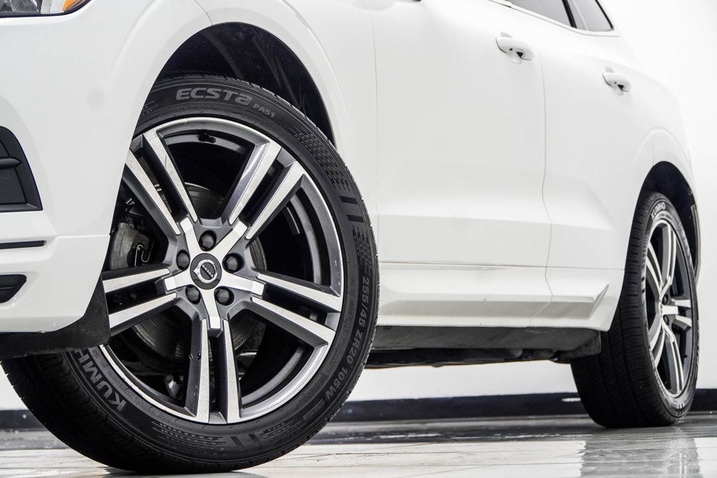 Volvo XC60 photo 3