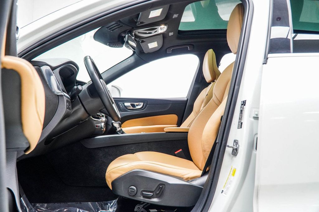 Volvo XC60 photo 34