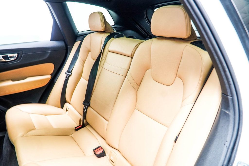 Volvo XC60 photo 37