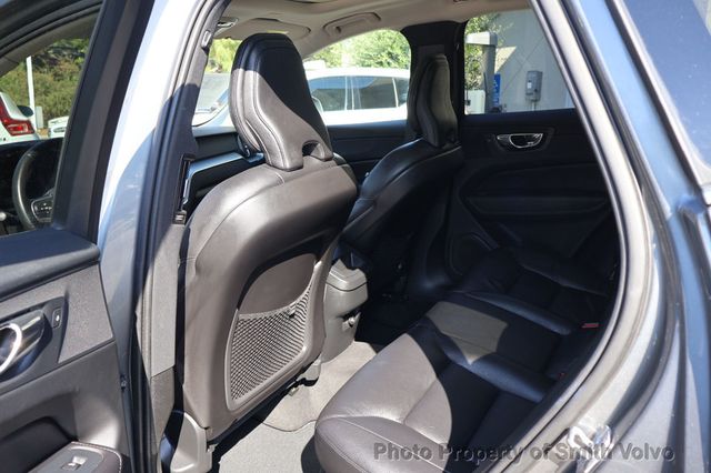 2020 Volvo XC60 T5 AWD Momentum - 23074694 - 10