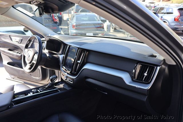 2020 Volvo XC60 T5 AWD Momentum - 23074694 - 13