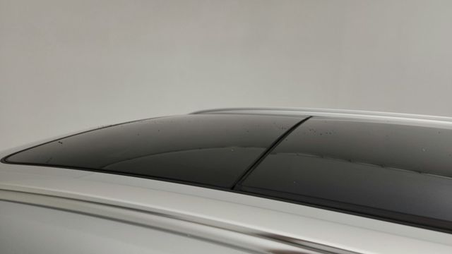 2020 Volvo XC60 T5 AWD Momentum with Premium & Multimedia Packages + 20'' Wheels - 22944173 - 9