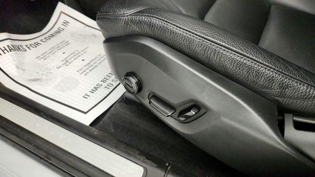 2020 Volvo XC60 T5 AWD Momentum with Premium & Multimedia Packages + 20'' Wheels - 22944173 - 11