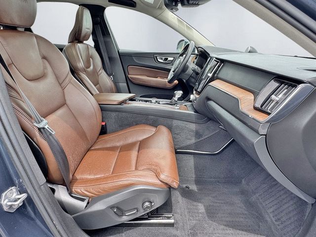 2020 Volvo XC60 T6 AWD Inscription - 23032289 - 27