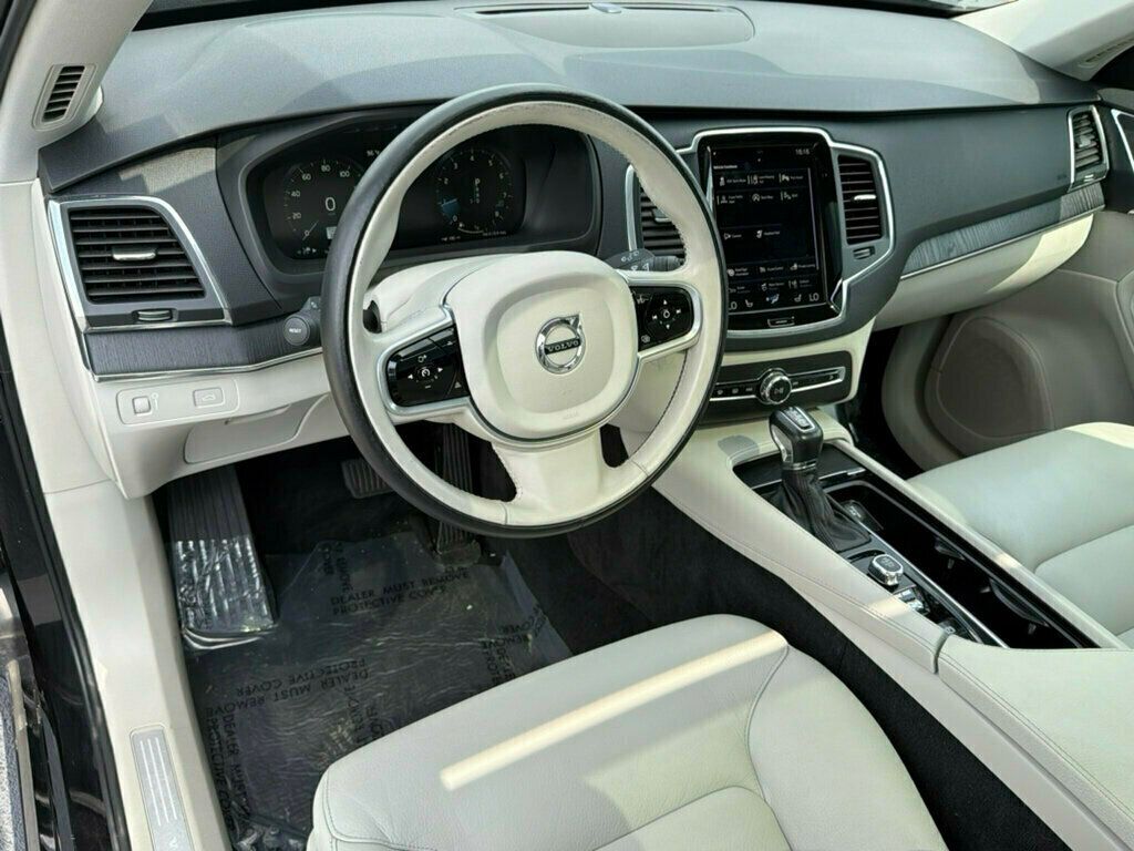 2020 Volvo XC90 T5 AWD Momentum 7 Passenger - 23023195 - 9