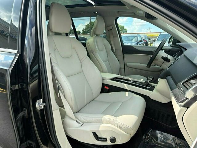 2020 Volvo XC90 T5 AWD Momentum 7 Passenger - 23023195 - 15