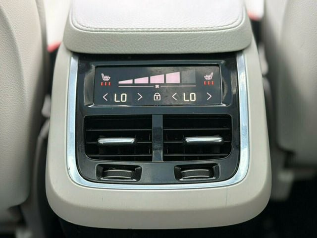 2020 Volvo XC90 T5 AWD Momentum 7 Passenger - 23023195 - 24