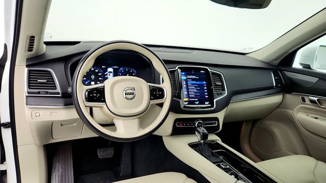 2020 Volvo XC90 T5 FWD Momentum 7 Seater w/ Advanced & Multimedia Packages - 23014787 - 12