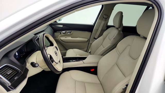 2020 Volvo XC90 T5 FWD Momentum 7 Seater w/ Advanced & Multimedia Packages - 23014787 - 20