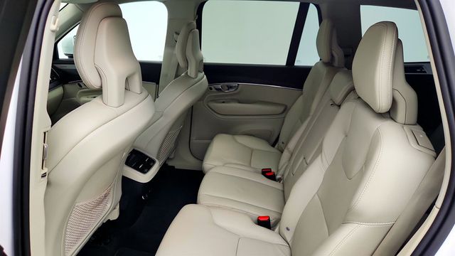2020 Volvo XC90 T5 FWD Momentum 7 Seater w/ Advanced & Multimedia Packages - 23014787 - 21