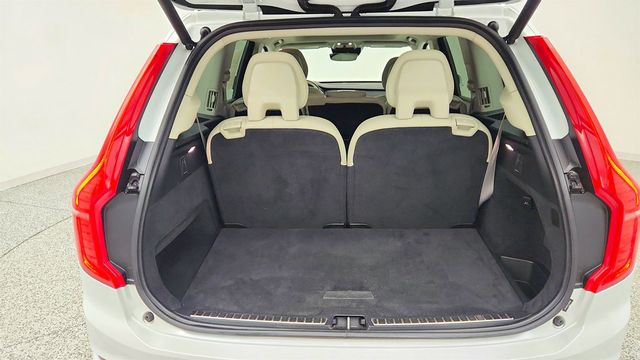 2020 Volvo XC90 T5 FWD Momentum 7 Seater w/ Advanced & Multimedia Packages - 23014787 - 22