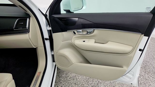 2020 Volvo XC90 T5 FWD Momentum 7 Seater w/ Advanced & Multimedia Packages - 23014787 - 27