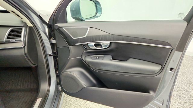 2020 Volvo XC90 T5 FWD Momentum, 7-Seater with 20'' Wheels + Heated Seats & SW - 22972983 - 26