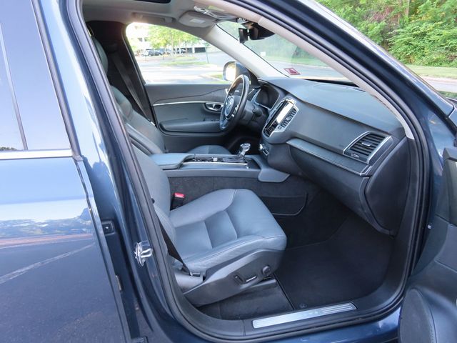 2020 Volvo XC90 T6 AWD Momentum 7 Passenger - 23027650 - 25