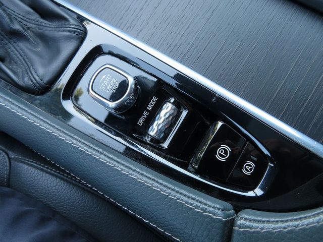 2020 Volvo XC90 T6 AWD Momentum 7 Passenger - 23027650 - 44