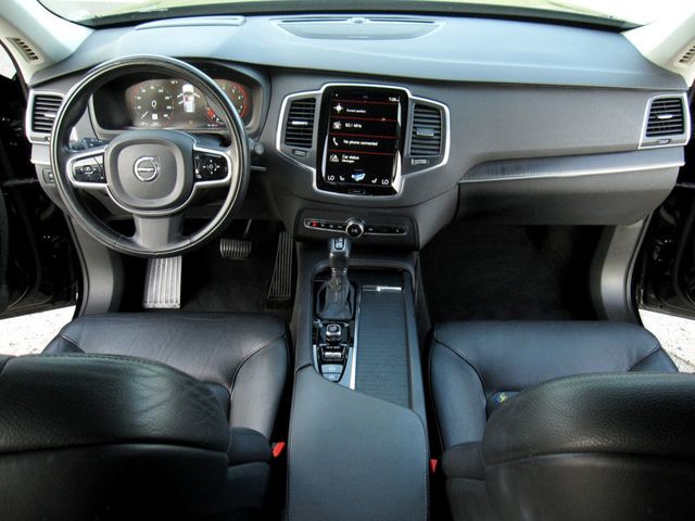 2020 Volvo XC90 T6 AWD Momentum 7 Passenger - 22901429 - 19