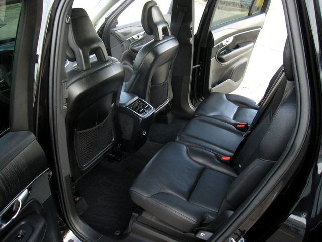 2020 Volvo XC90 T6 AWD Momentum 7 Passenger - 22901429 - 29
