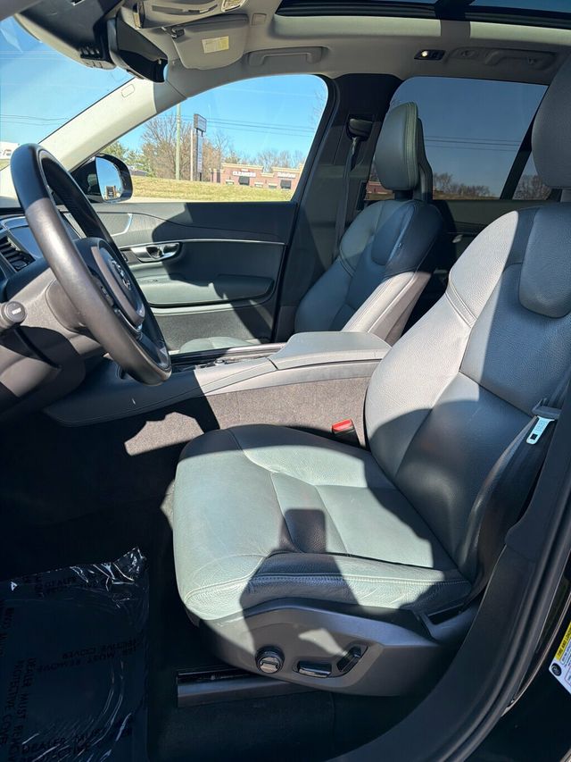 2020 Volvo XC90 T6 AWD Momentum 7 Passenger - 22973135 - 10