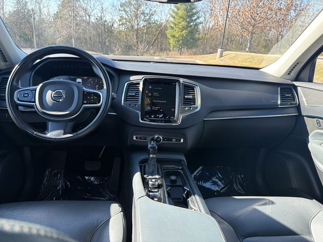 2020 Volvo XC90 T6 AWD Momentum 7 Passenger - 22973135 - 11