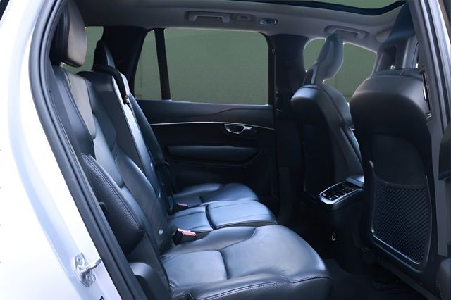2020 Volvo XC90 T6 AWD Momentum 7 Passenger - 23089658 - 20