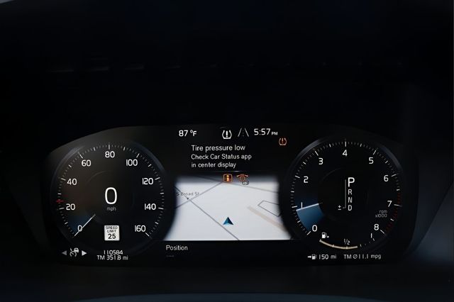2020 Volvo XC90 T6 AWD Momentum 7 Passenger - 23089658 - 34