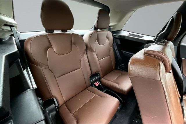 2020 Volvo XC90 T6 AWD Momentum 7 Passenger - 23036597 - 13
