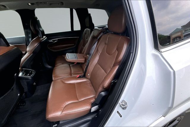 2020 Volvo XC90 T6 AWD Momentum 7 Passenger - 23036597 - 15