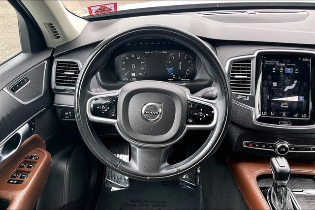 2020 Volvo XC90 T6 AWD Momentum 7 Passenger - 23036597 - 18