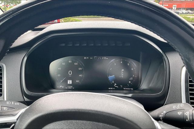 2020 Volvo XC90 T6 AWD Momentum 7 Passenger - 23036597 - 21