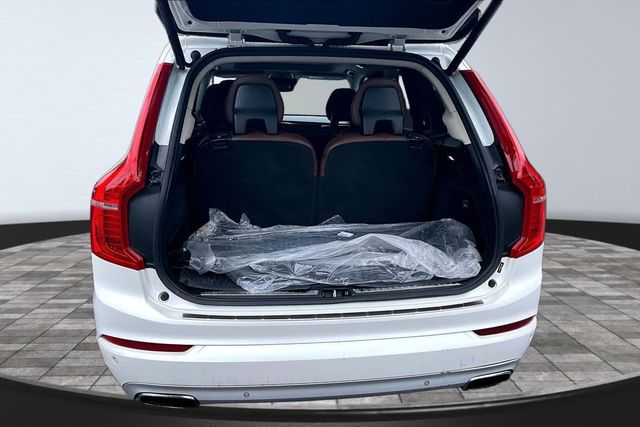 2020 Volvo XC90 T6 AWD Momentum 7 Passenger - 23036597 - 32