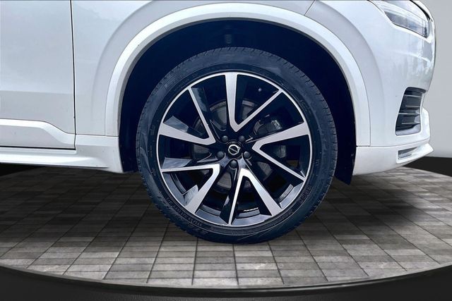 2020 Volvo XC90 T6 AWD Momentum 7 Passenger - 23036597 - 33
