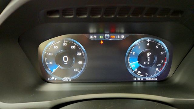 2020 Volvo XC90 T6 AWD Momentum 7 Seater w/ Advanced Pkg & harman/kardon Audio - 23033174 - 14