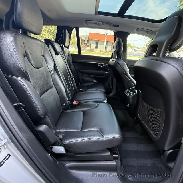 2020 Volvo XC90 T6 AWD MOMENTUM w/ NAVIGATION & PANO ROOF - 23078595 - 40