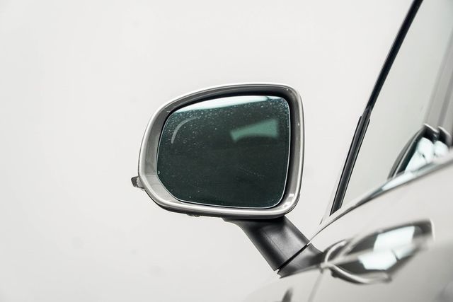 2020 Volvo XC90 T8 eAWD Plug-In Hybrid Inscription 6 Passenger - 22979871 - 13