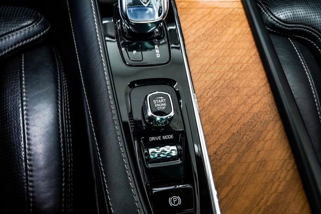 2020 Volvo XC90 T8 eAWD Plug-In Hybrid Inscription 6 Passenger - 22979871 - 19