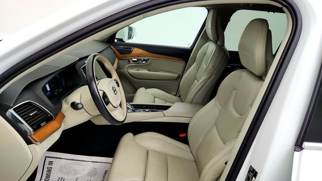 2020 Volvo XC90 T8 eAWD Plug-In Hybrid Inscription 6 Seater w/ Advanced Package - 23031136 - 19