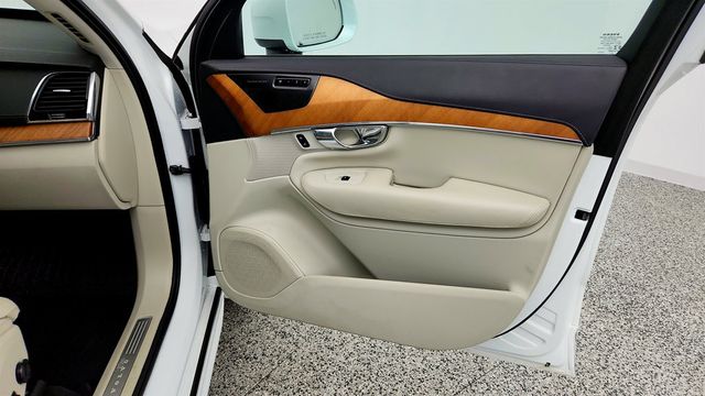 2020 Volvo XC90 T8 eAWD Plug-In Hybrid Inscription 6 Seater w/ Advanced Package - 23031136 - 26