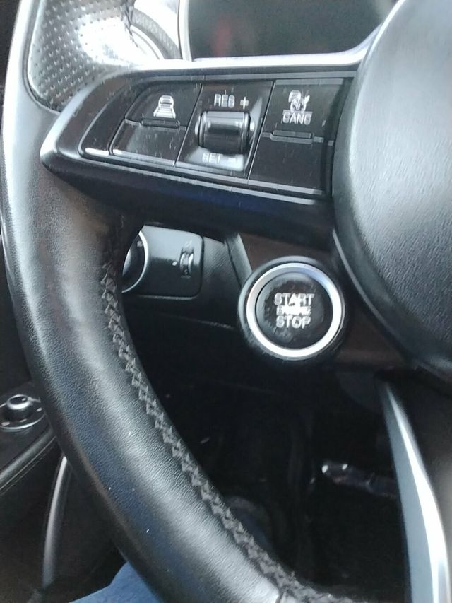 2021 Alfa Romeo Giulia RWD - 22977021 - 14