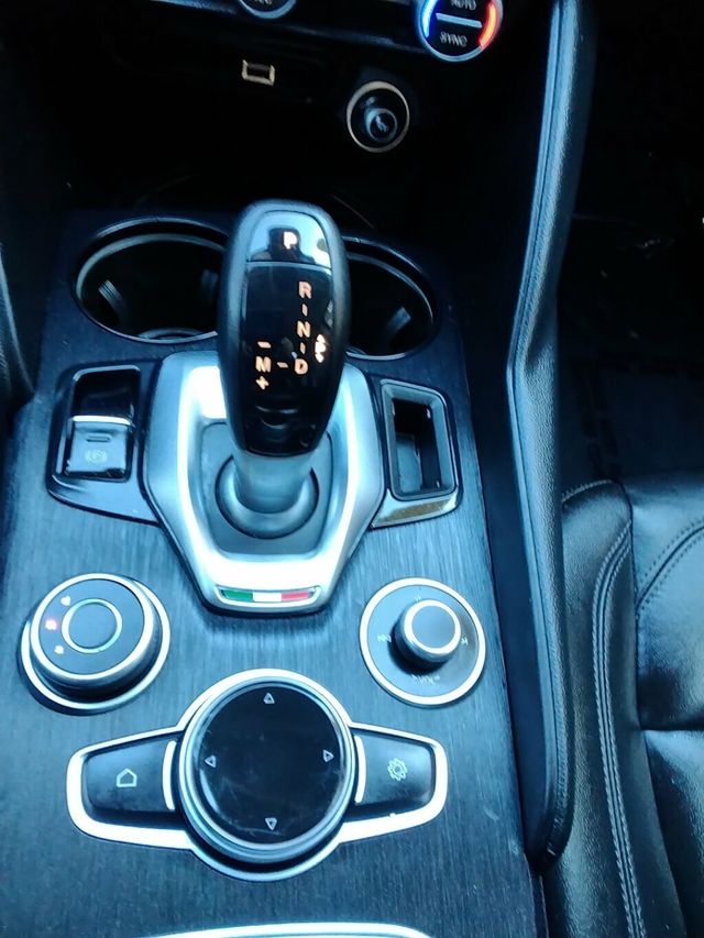 2021 Alfa Romeo Giulia RWD - 22977021 - 21