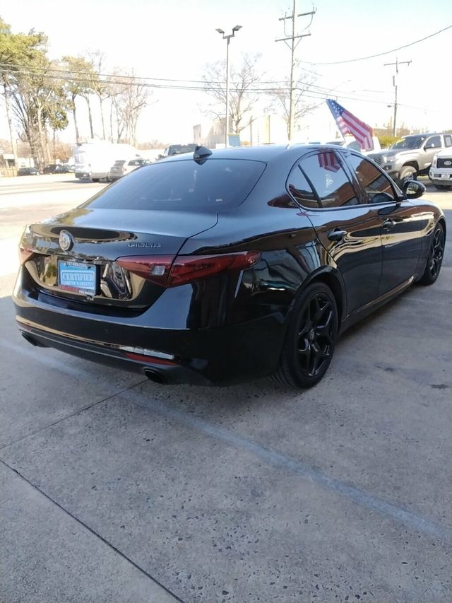 2021 Alfa Romeo Giulia RWD - 22977021 - 3