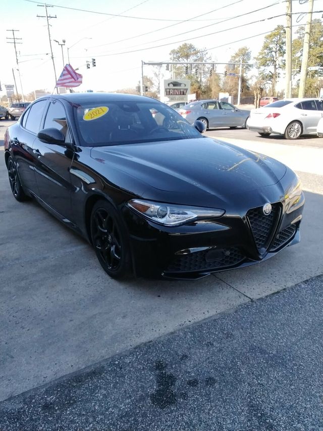2021 Alfa Romeo Giulia RWD - 22977021 - 4