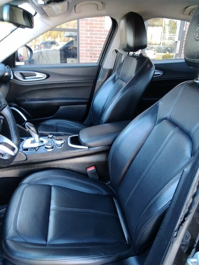 2021 Alfa Romeo Giulia RWD - 22977021 - 6