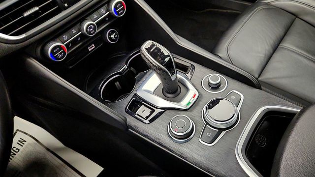 2021 Alfa Romeo Giulia Sprint AWD Nero Edizione w/ Sun & Sound Pkg & Performance Pkg - 23021492 - 15